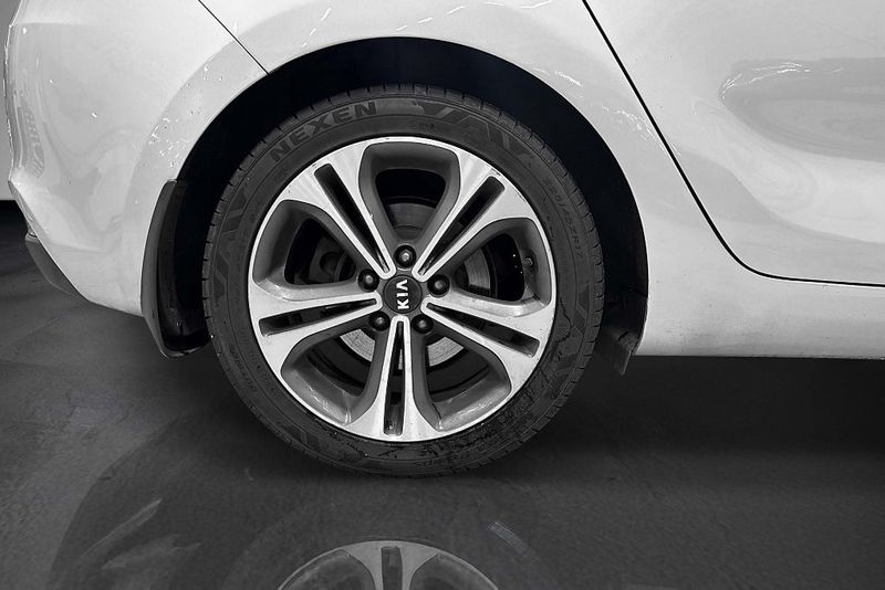 Kia Carens bild 10