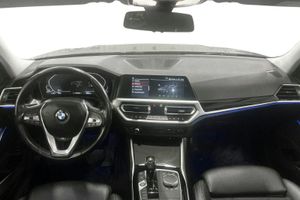 BMW 320 bild 6