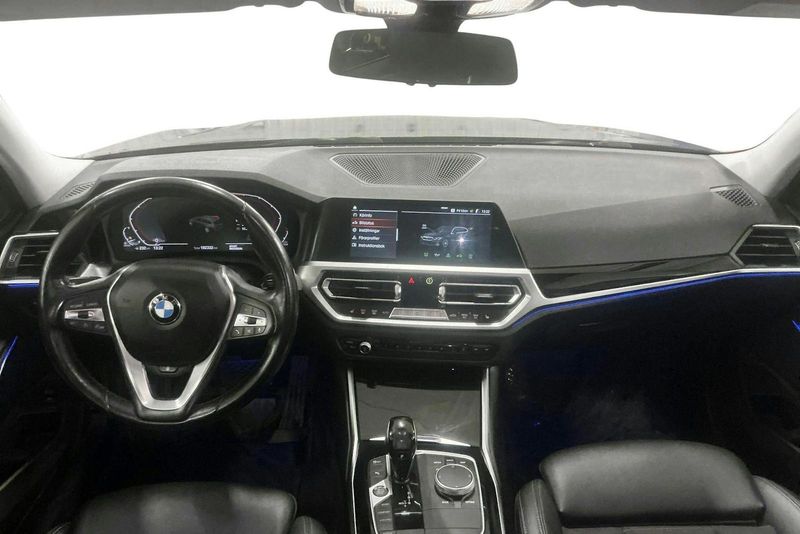 BMW 320 bild 6