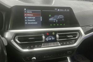 BMW 320 bild 14