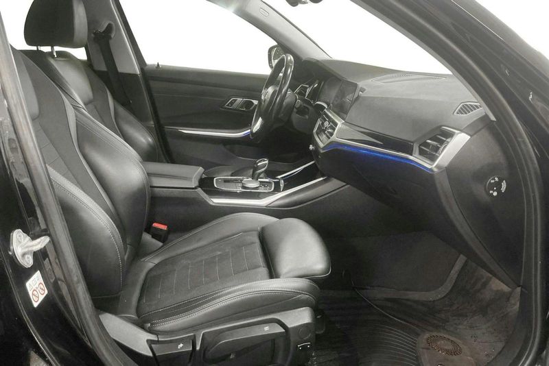 BMW 320 bild 7