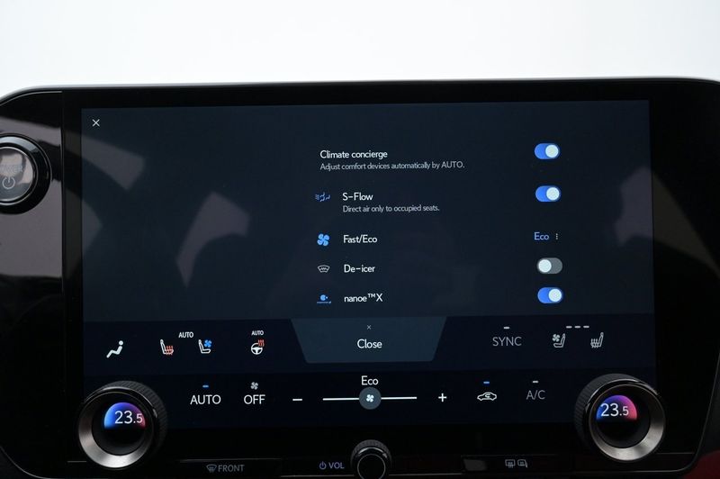Lexus NX bild 17