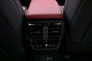 Lexus NX bild 22