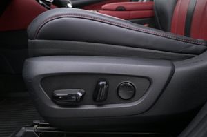Lexus NX bild 11
