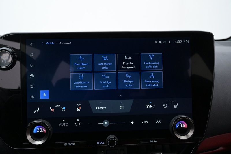Lexus NX bild 16