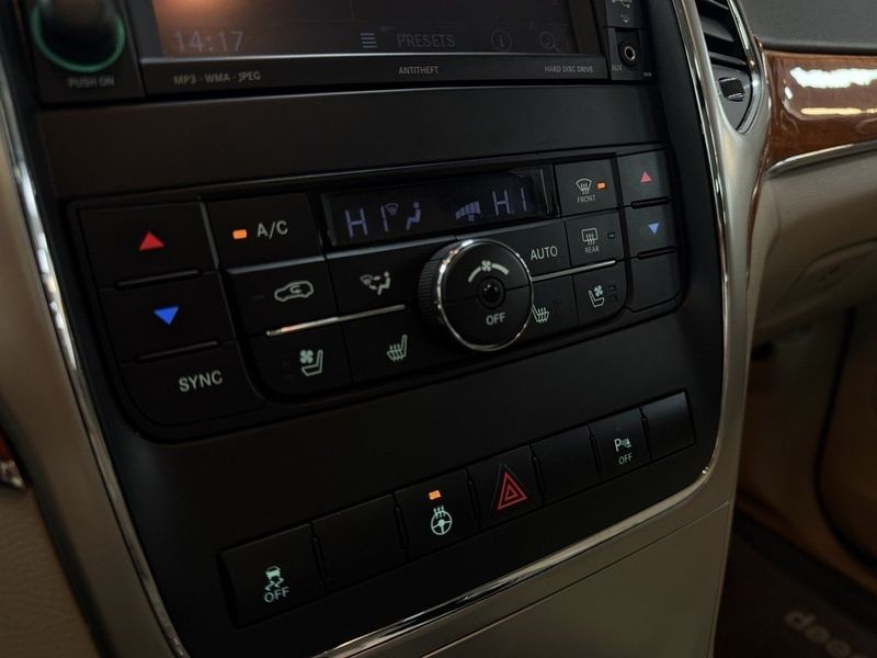 Jeep Grand Cherokee bild 8