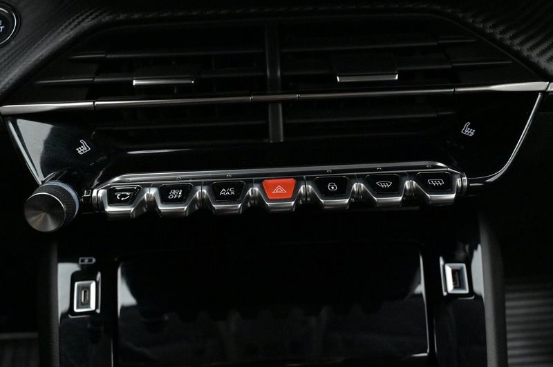 Peugeot e-208 bild 19