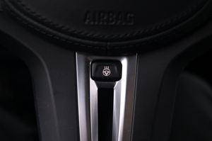 BMW i4 bild 9