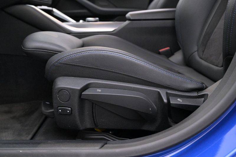 BMW i4 bild 12