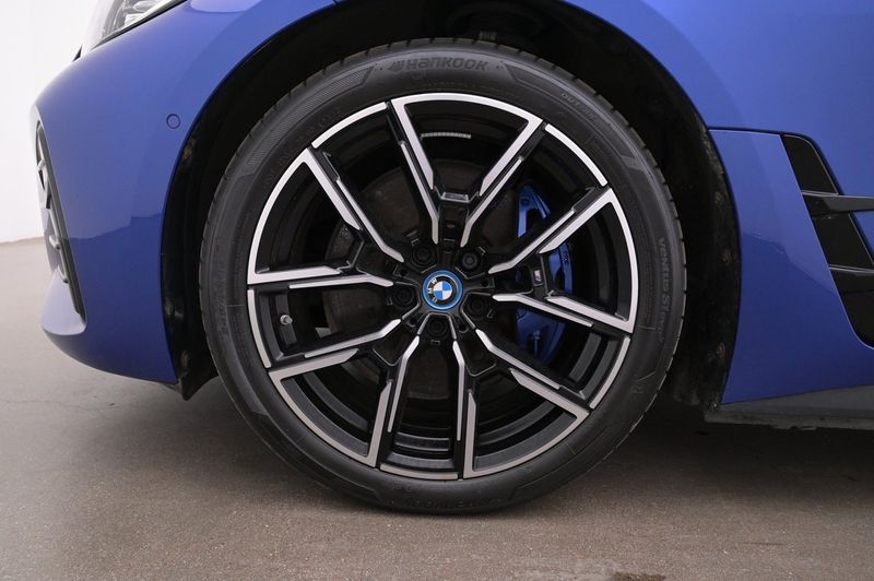 BMW i4 bild 27