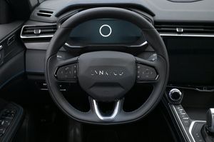 Lynk & Co 01 bild 7