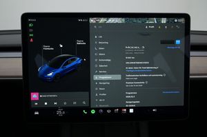 Tesla Model 3 bild 13
