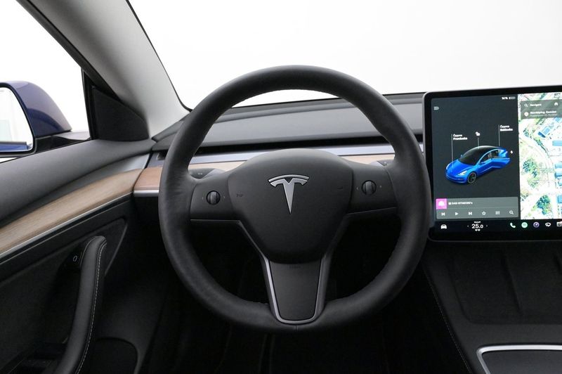 Tesla Model 3 bild 7