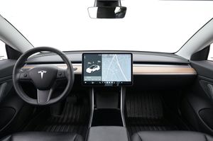 Tesla Model 3 bild 6