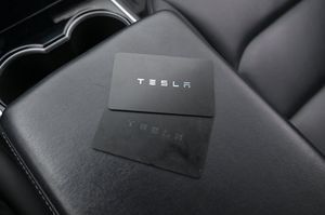 Tesla Model 3 bild 22