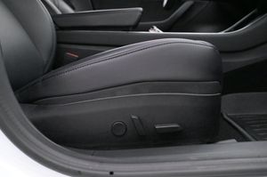 Tesla Model 3 bild 13