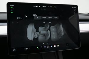 Tesla Model Y bild 21