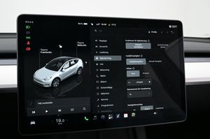 Tesla Model Y bild 15