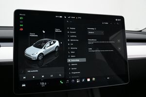 Tesla Model Y bild 16