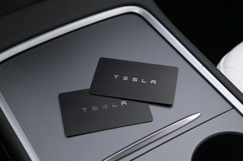 Tesla Model Y bild 24