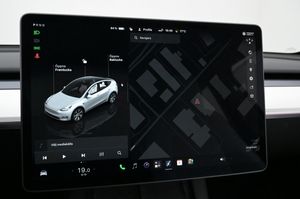 Tesla Model Y bild 19