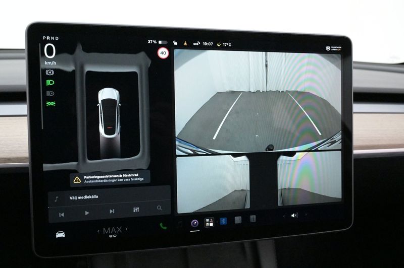 Tesla Model Y bild 18