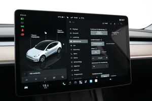 Tesla Model Y bild 15