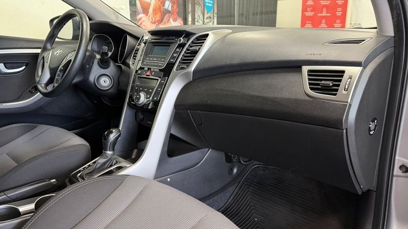 Hyundai i30 bild 14
