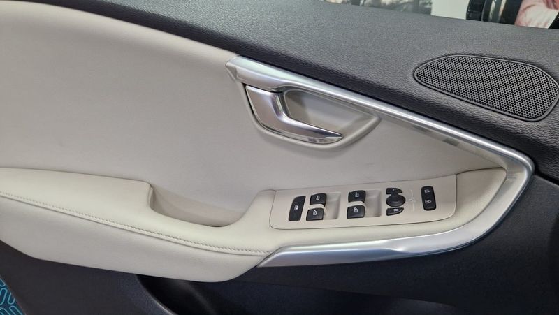 Volvo V40 bild 11