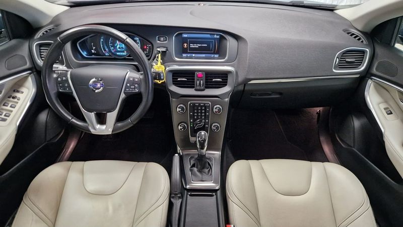 Volvo V40 bild 8