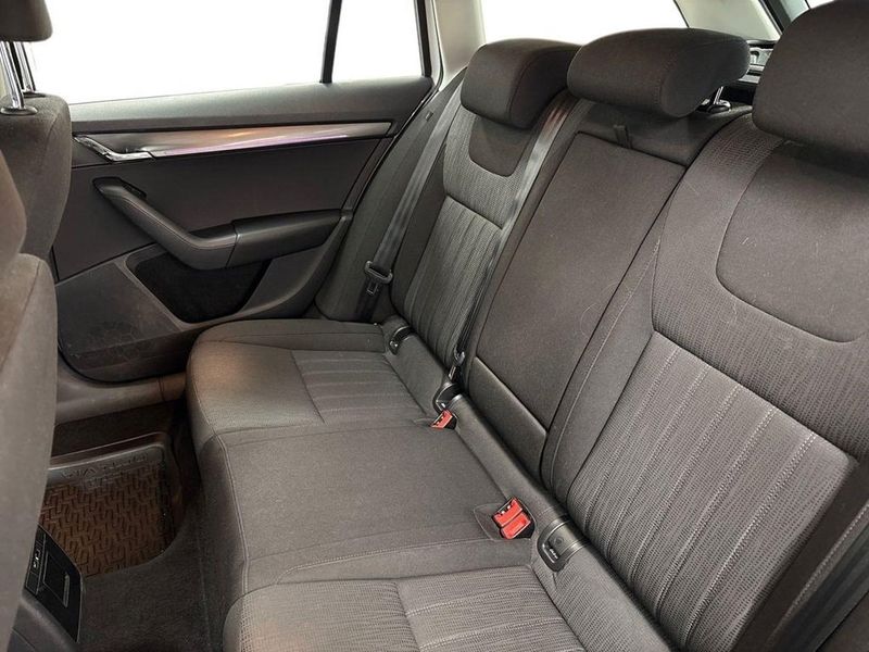 Skoda Octavia bild 18