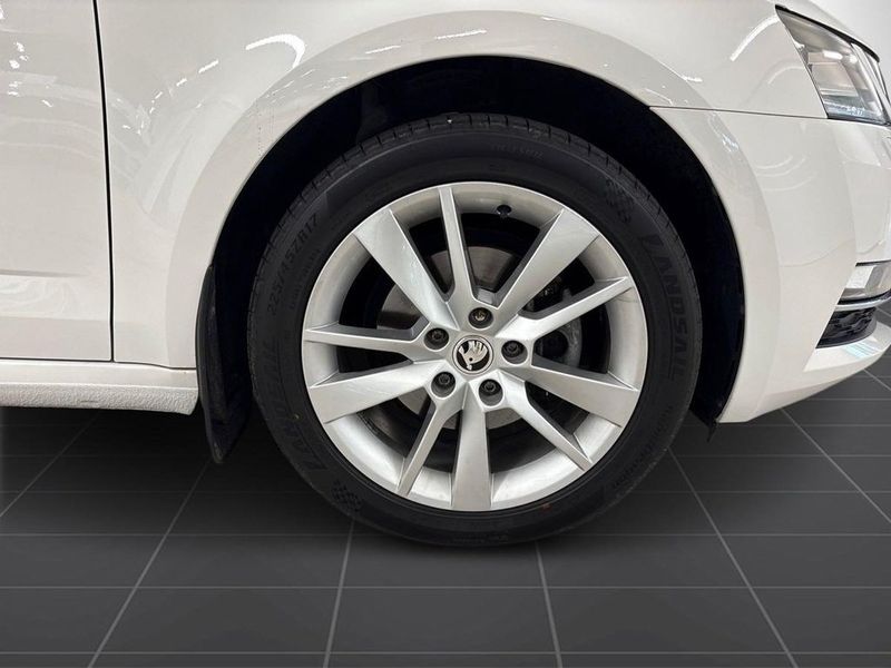 Skoda Octavia bild 9