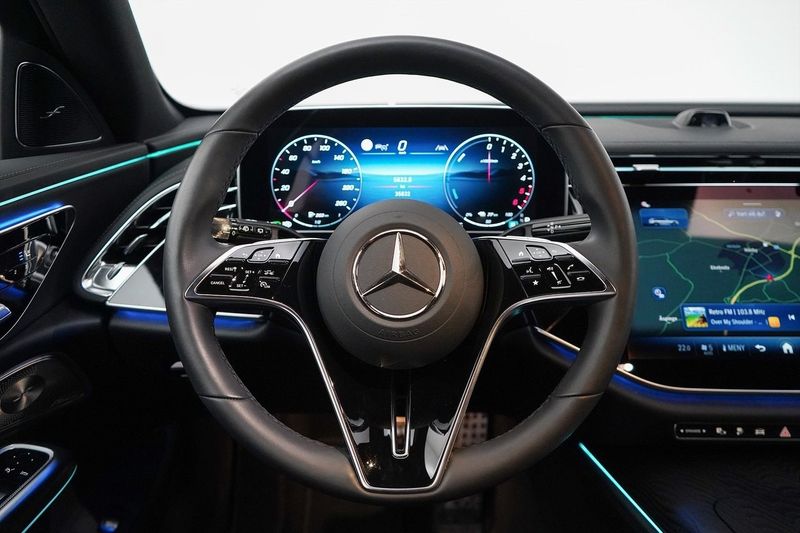 Mercedes E300 bild 12