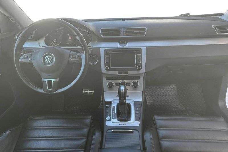 Volkswagen Passat bild 6