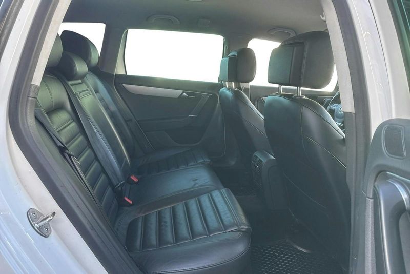 Volkswagen Passat bild 8