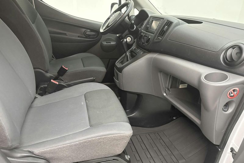 Nissan NV200 bild 7