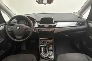 BMW 218 bild 6