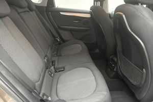 BMW 218 bild 8