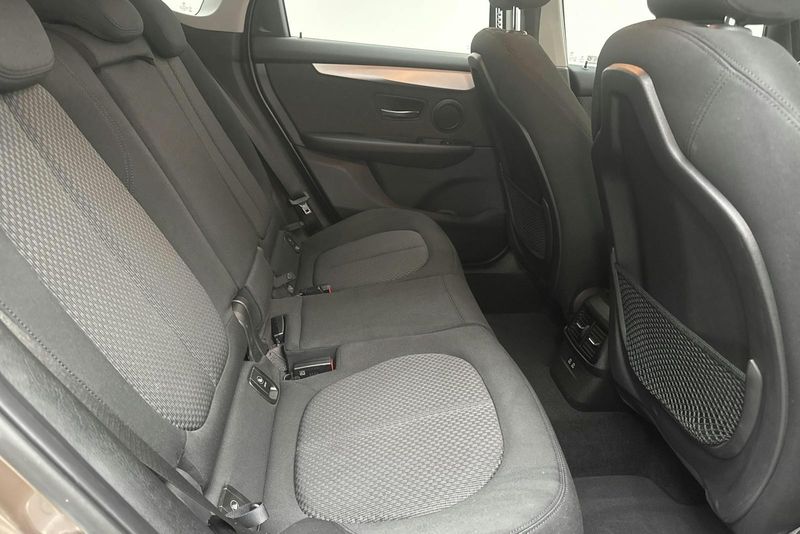 BMW 218 bild 8