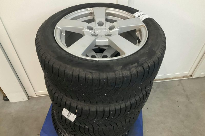 BMW 218 bild 13