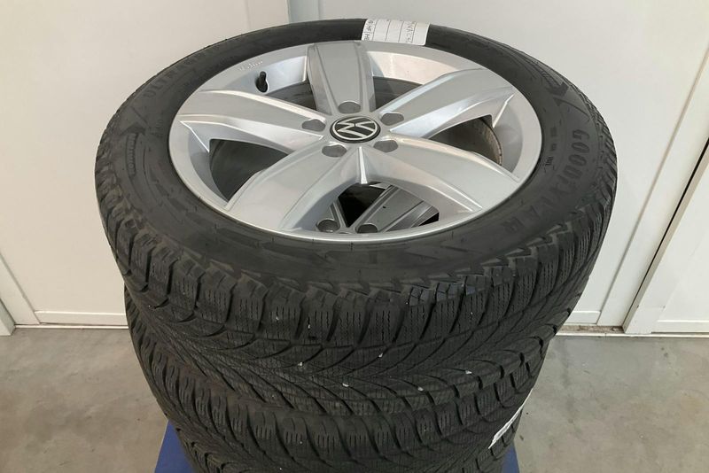 Volkswagen Passat bild 16