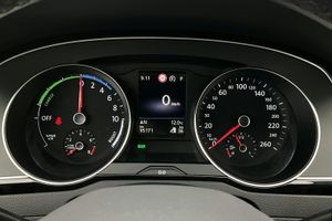 Volkswagen Passat bild 10