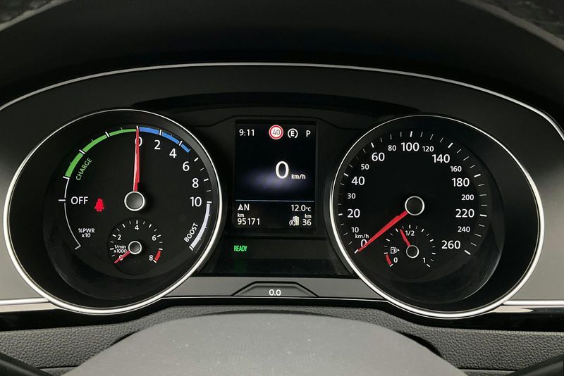Volkswagen Passat bild 10