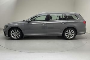 Volkswagen Passat bild 2