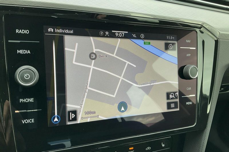 Volkswagen Passat bild 11