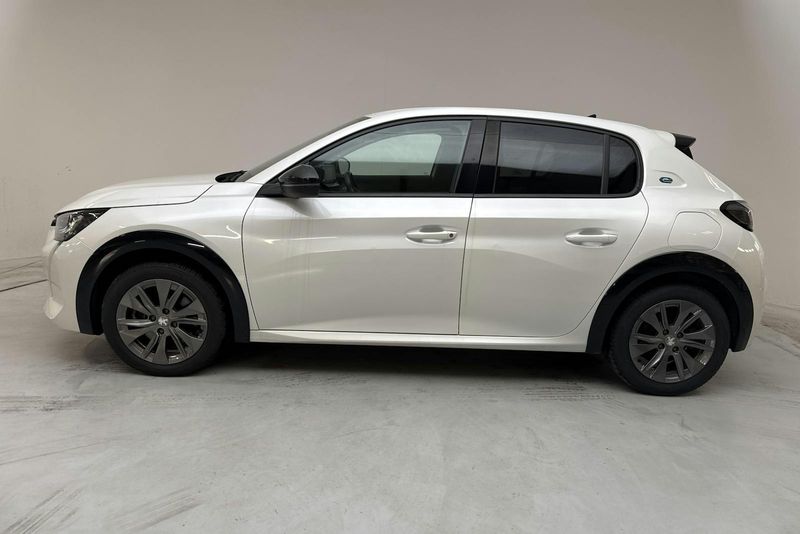 Peugeot 208 bild 2