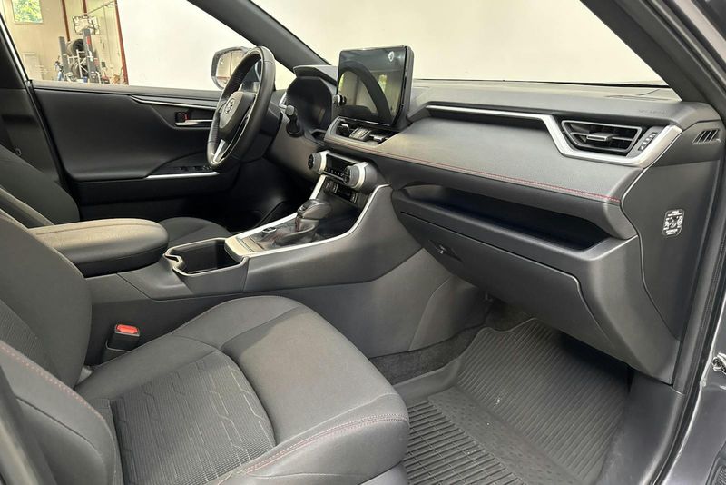 Toyota RAV4 bild 7