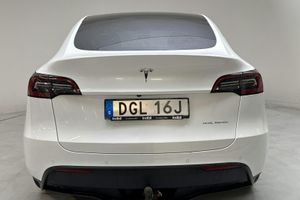 Tesla Model Y bild 5