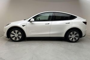 Tesla Model Y bild 2