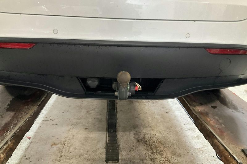 Tesla Model Y bild 16